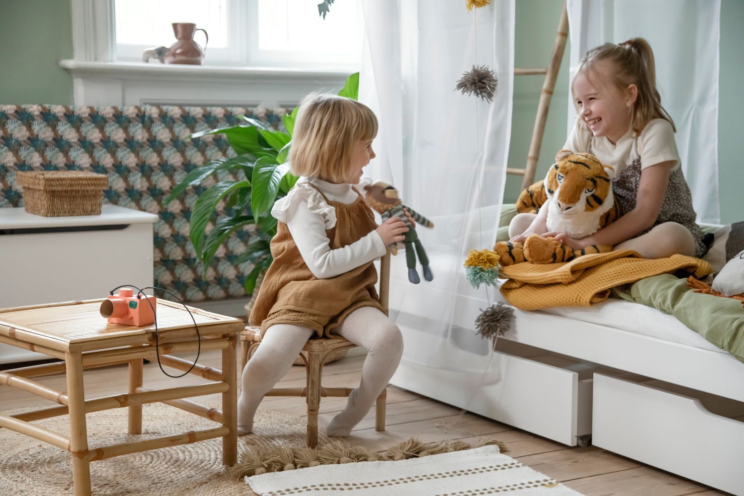 Kinderbetten und Möbel kostenloser | ECO-zertifiziert mit Lieferung